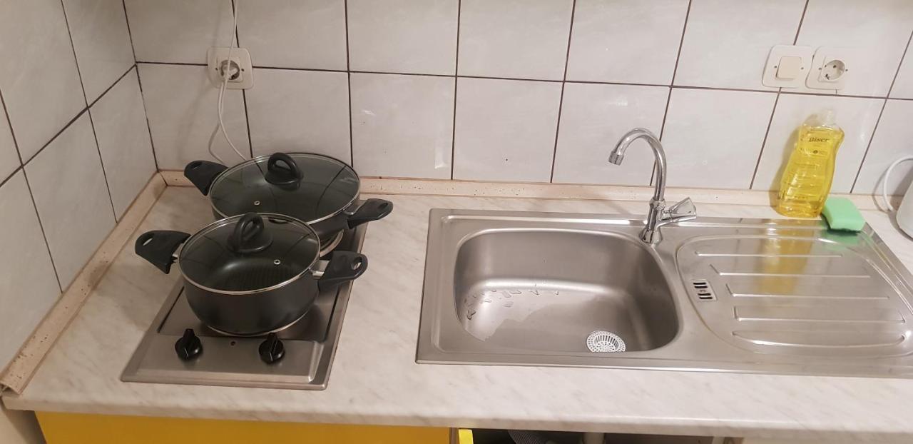 Studio Apartment Kiki For 2, Near Old Town & Beach, Free Wifi Zadar Exteriör bild